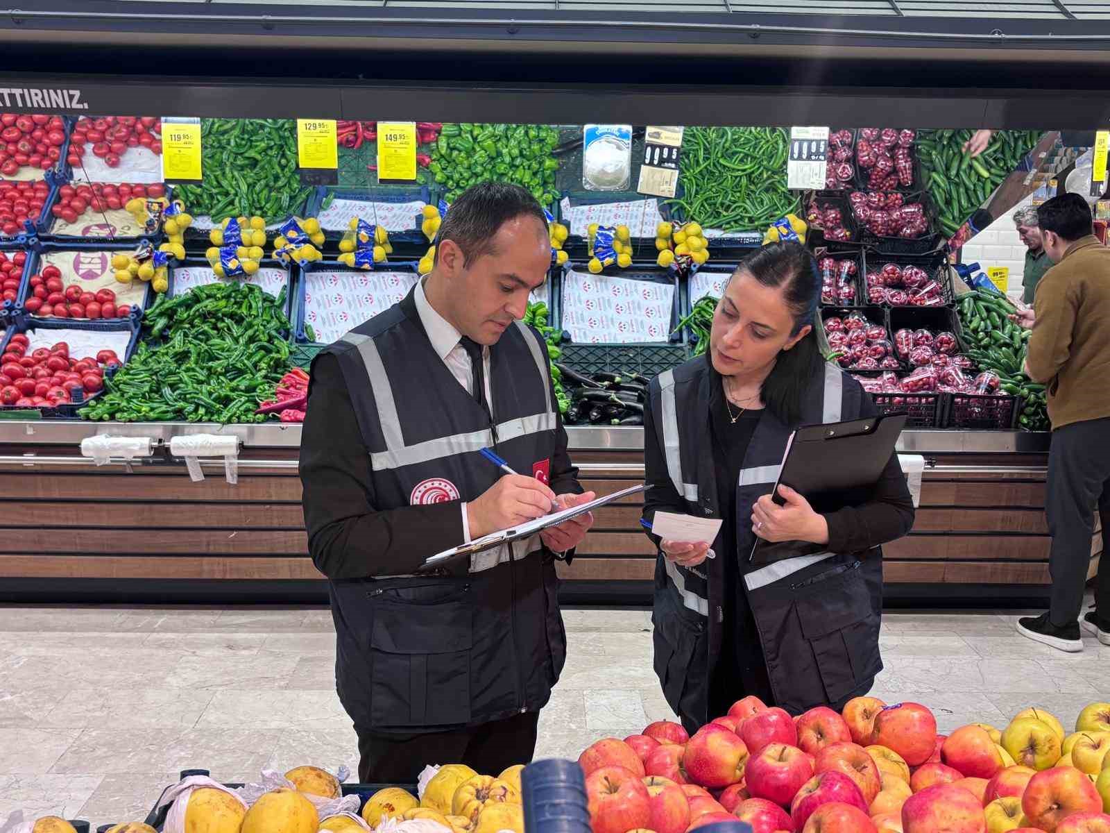 ticaret bakanligindan ramazan ayinda marketlerde fahis fiyat denetimi 0 DUBVb2uX