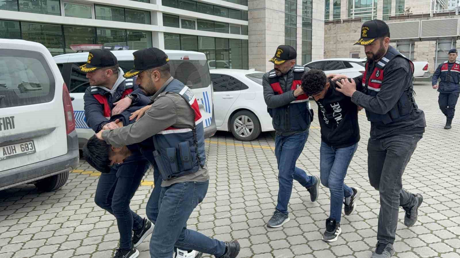 tik tok canli yayininda teror propagandasi yapan insaat iscilerine adli kontrol 1
