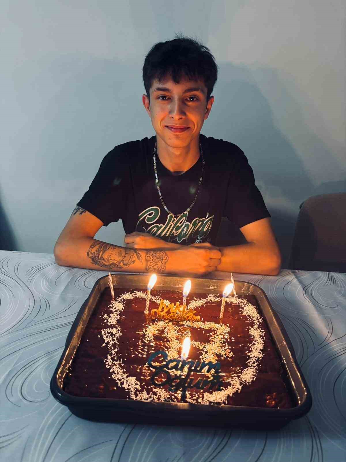 tiktokta begeni tartismasi kanli bitti 17 yasindaki ogrenci agir yaralandi 3 m3WcnTYT