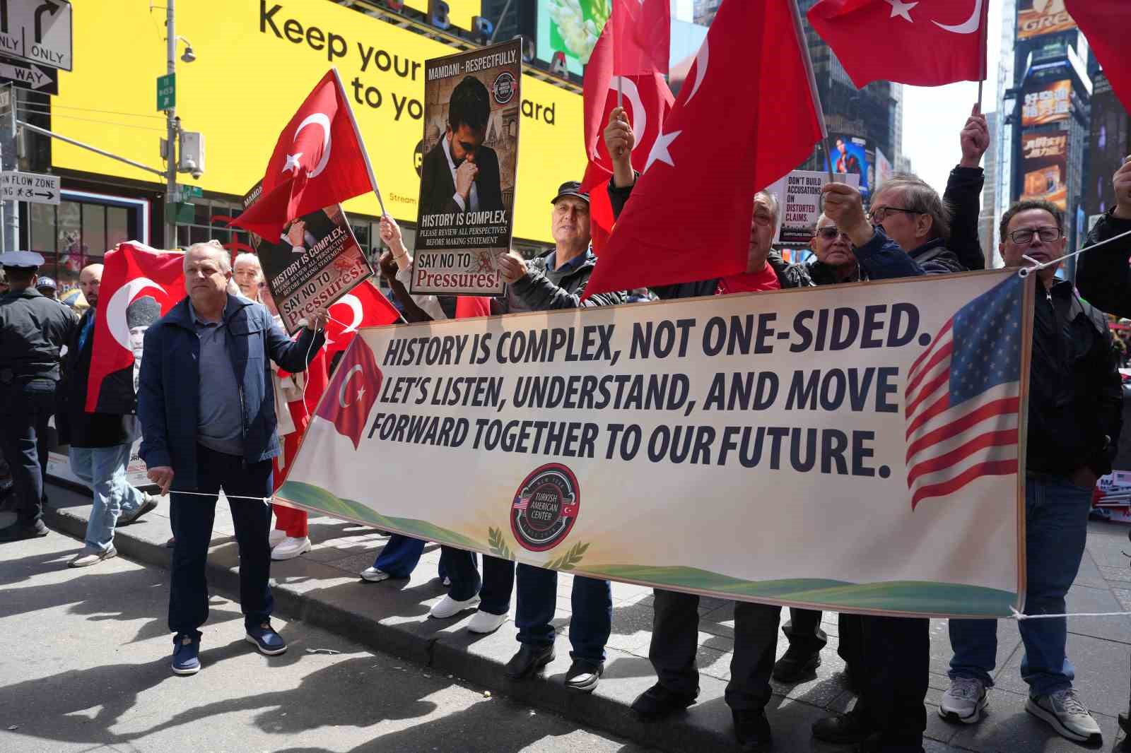 times meydaninda ermeni yalani protestosu 3 1gXLj77D