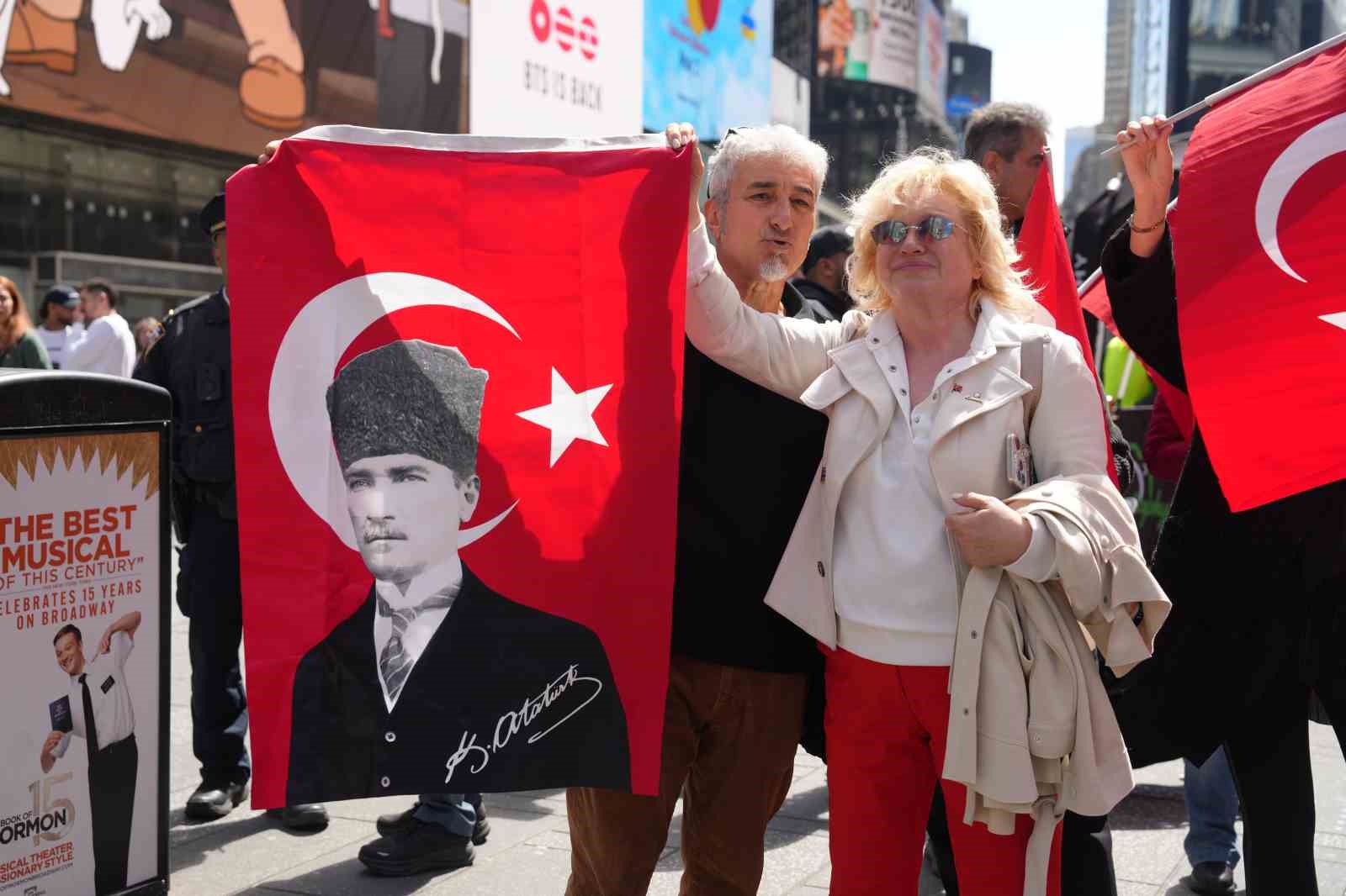 times meydaninda ermeni yalani protestosu 4 wXDZh7Le