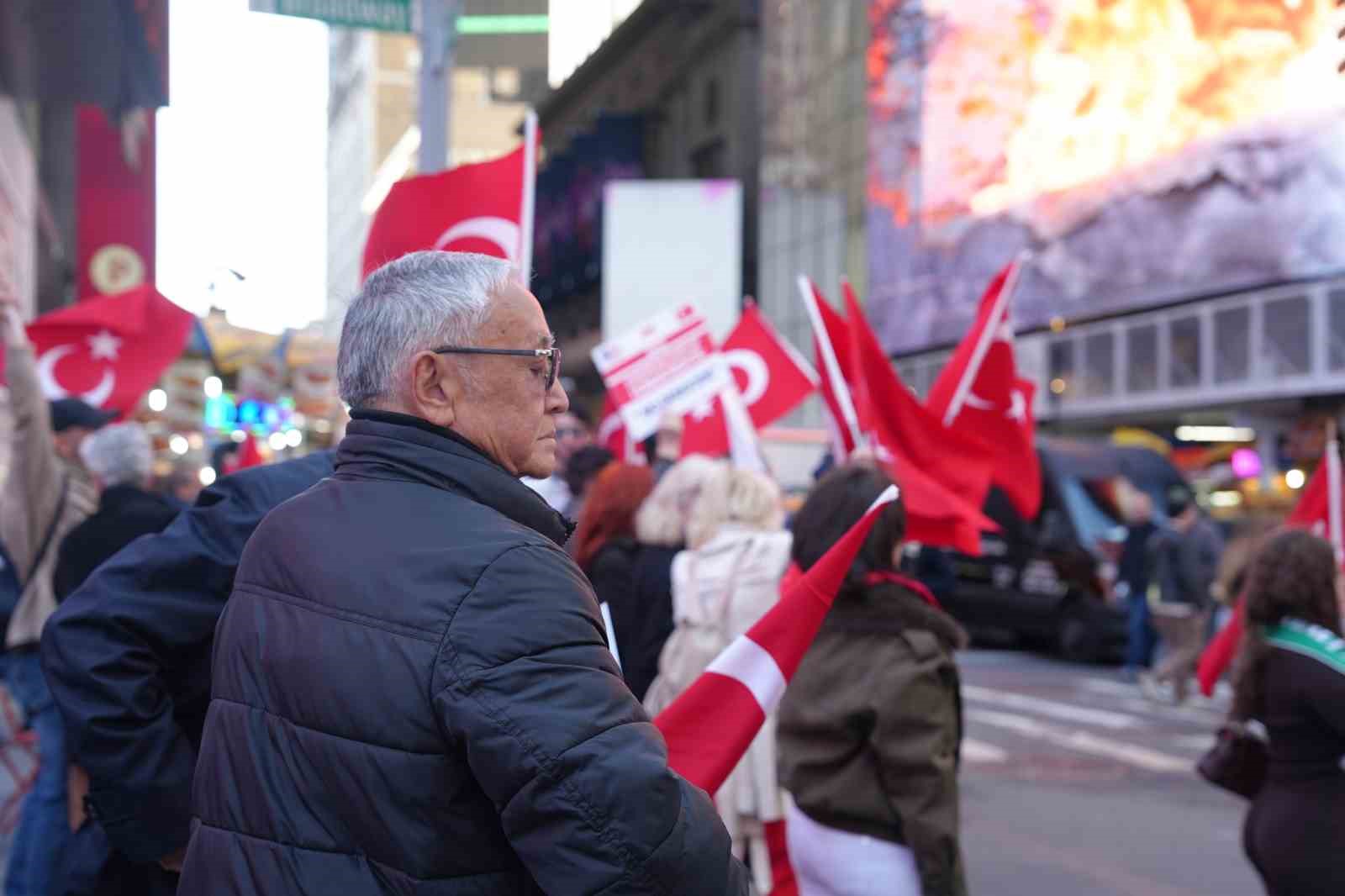 times meydaninda ermeni yalani protestosu 7 5zarWSYi