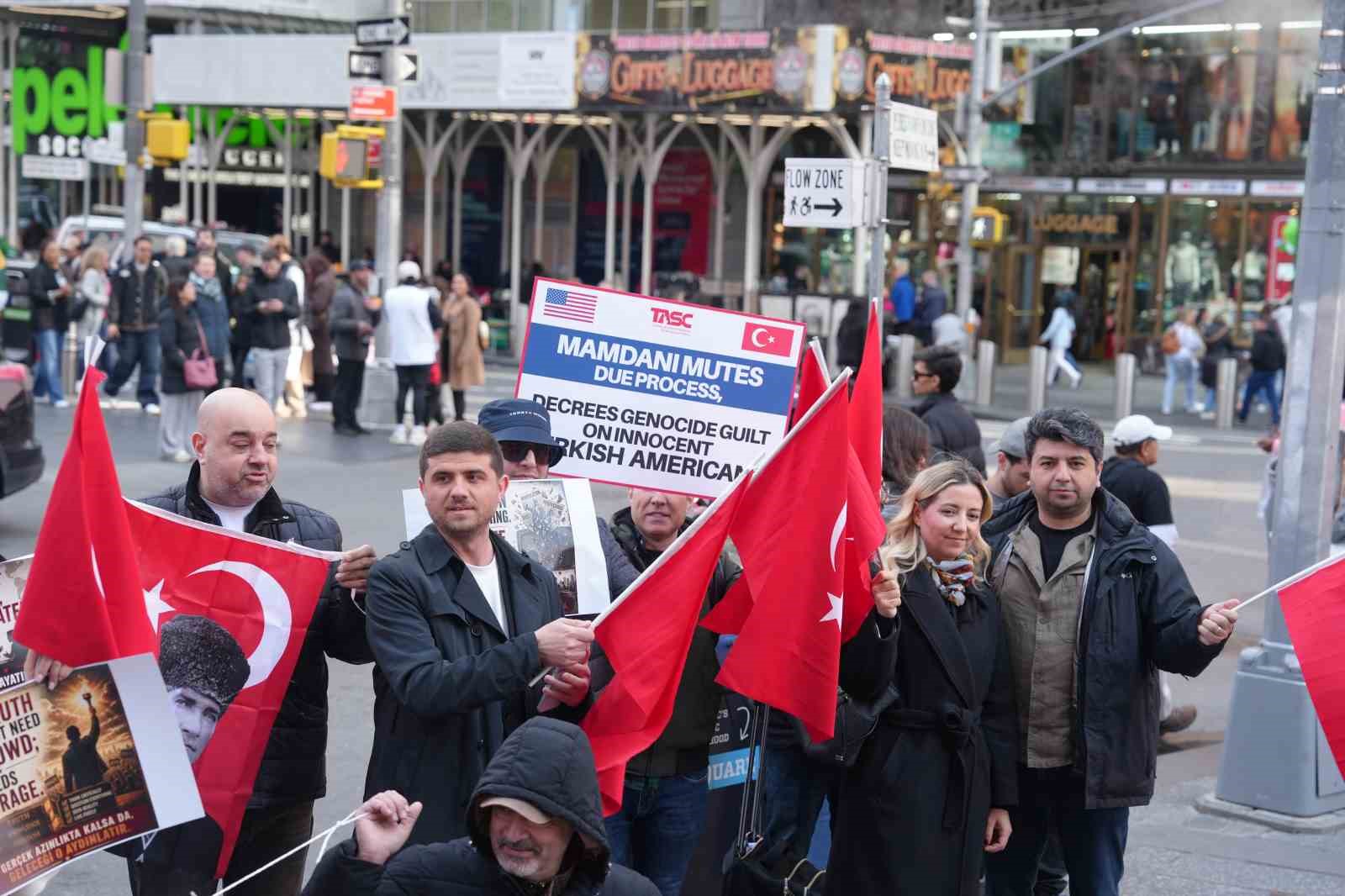 times meydaninda ermeni yalani protestosu 9 8ihwiYFA