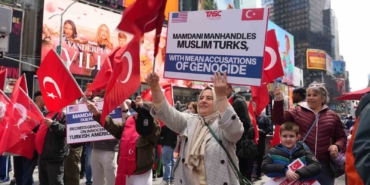 times-meydaninda-ermeni-yalani-protestosu-uAgP5aLk.jpg