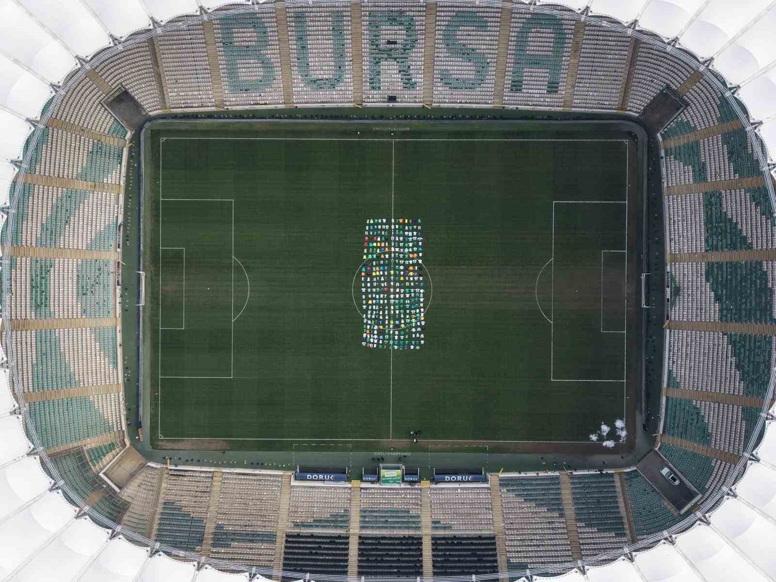 timsah arenada 300 koleksiyonluk formayla dev koreografi 0 tGPCwreT