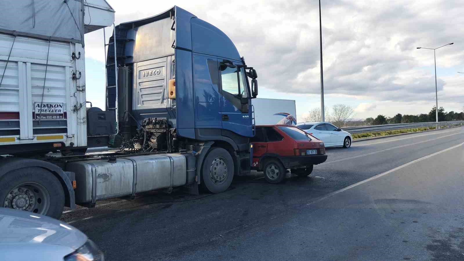 tir carptigi otomobili 20 metre surukledi 1 Hzds7MFW