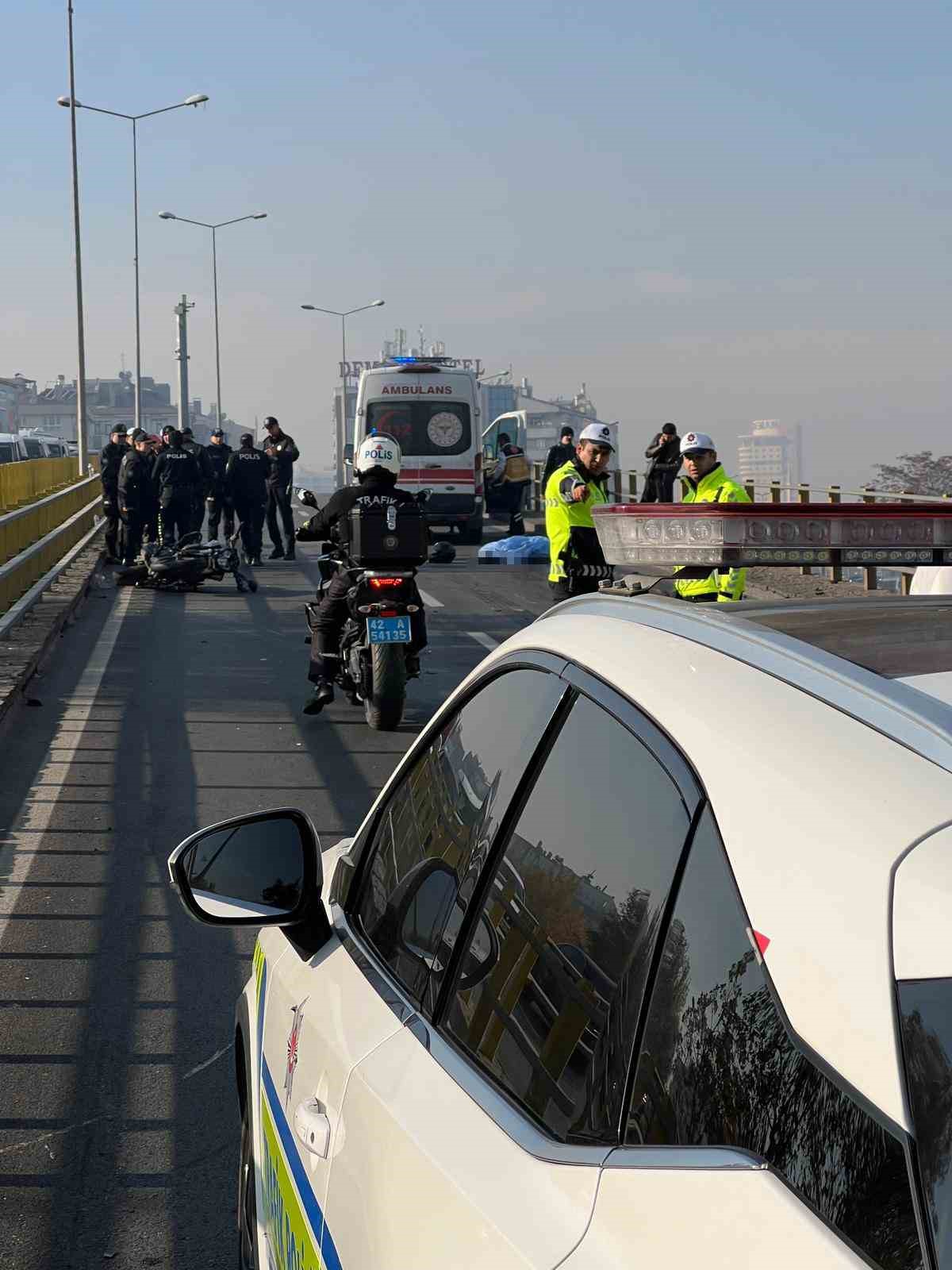 tir ile motosiklet carpisti universite ogrencisi motosikletli oldu 4 MzT24NkT