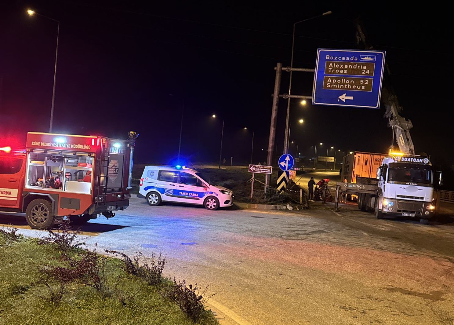 tir ile traktorun carpistigi kazada kari koca hayatini kaybetti 4 VD7IgPzg