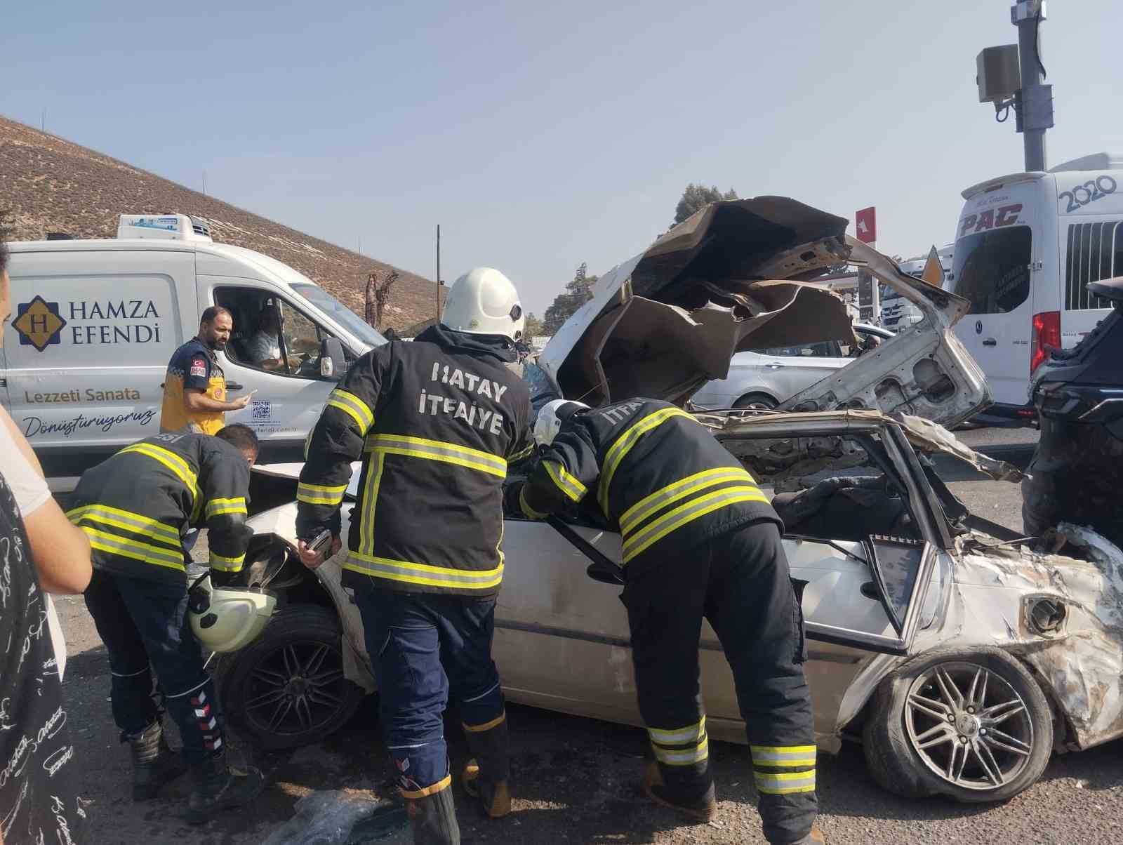 tir isikta bekleyen 5 araci bicti 1 TgZpSFQl