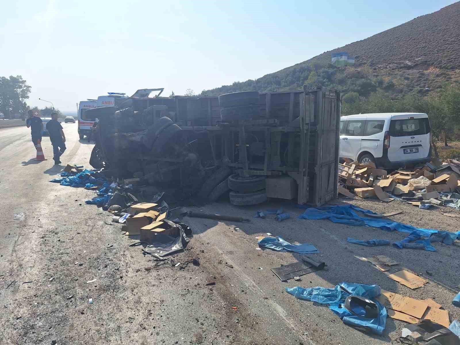 tir isikta bekleyen 5 araci bicti 3