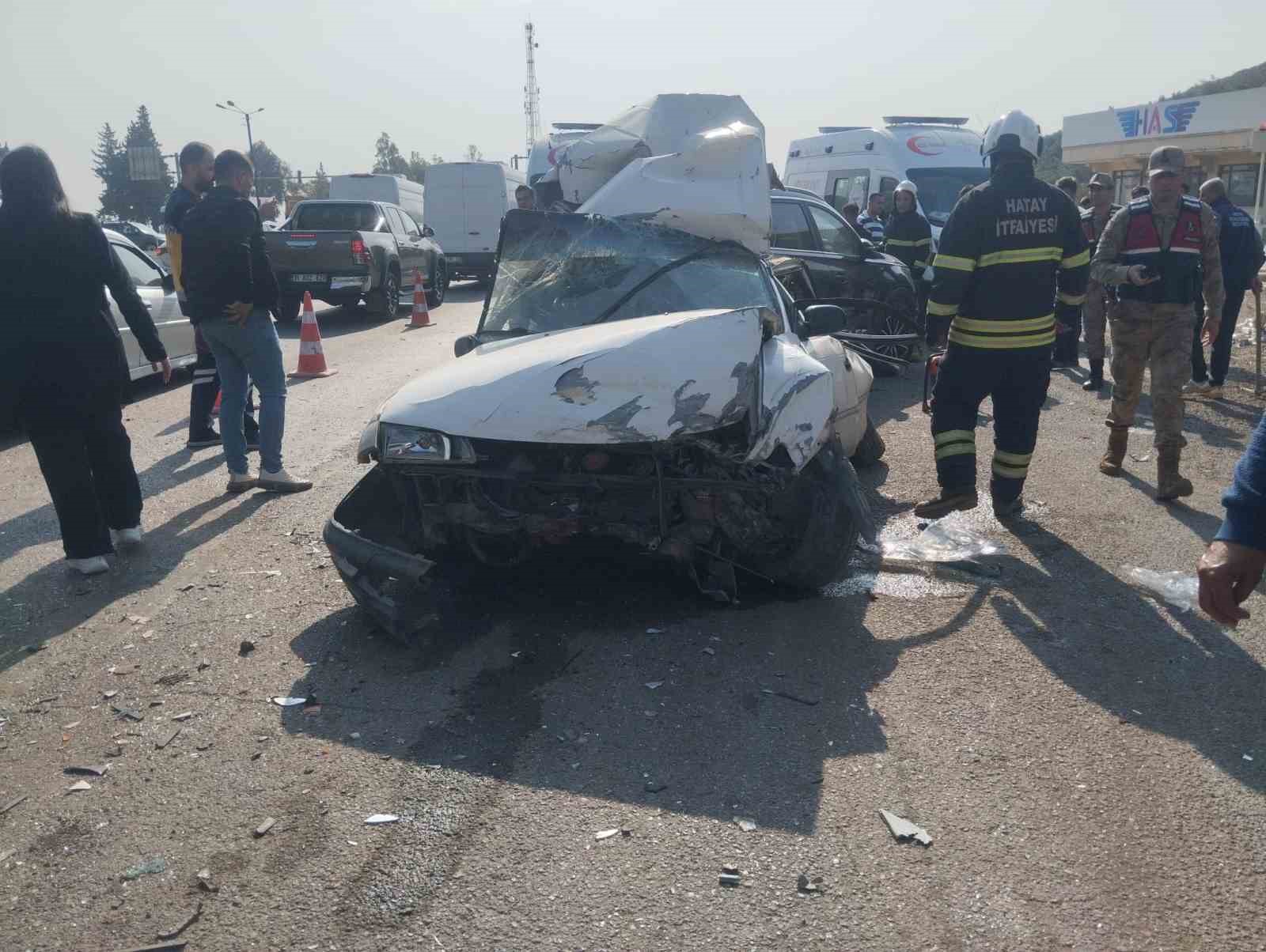 tir isikta bekleyen 5 araci bicti 5 wvGt9Y3e