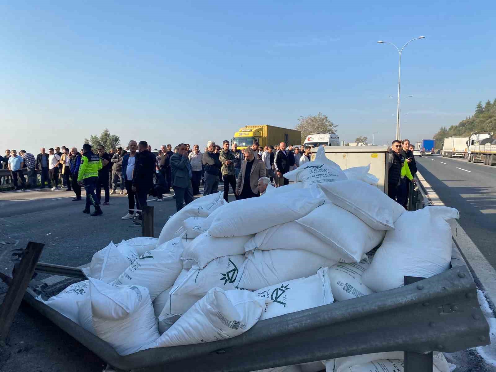 tir kazasi temi kilitledi 5 OHvX4UNW