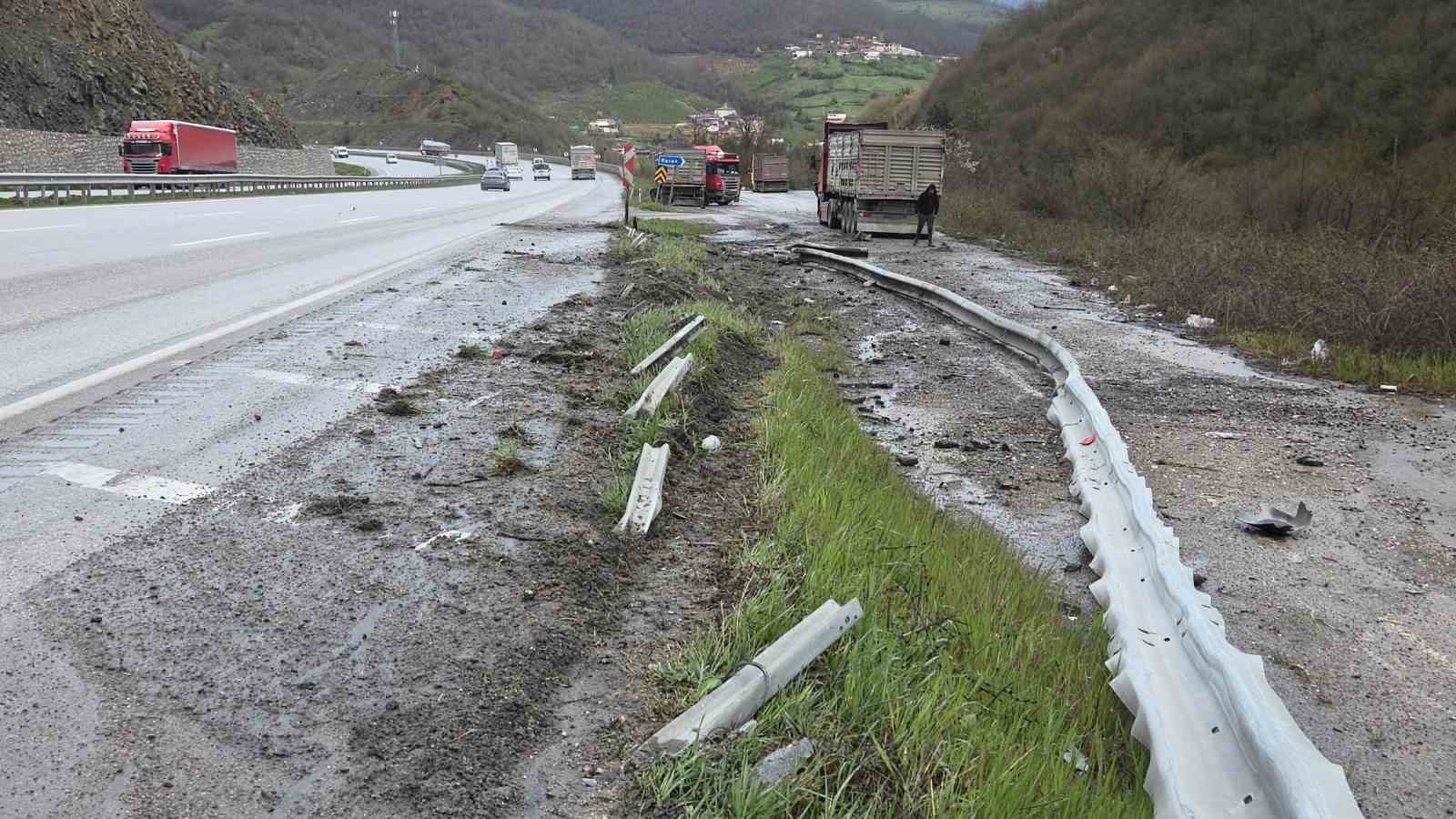 tir makasladi surucu yaralandi 3 jqiQQmyl