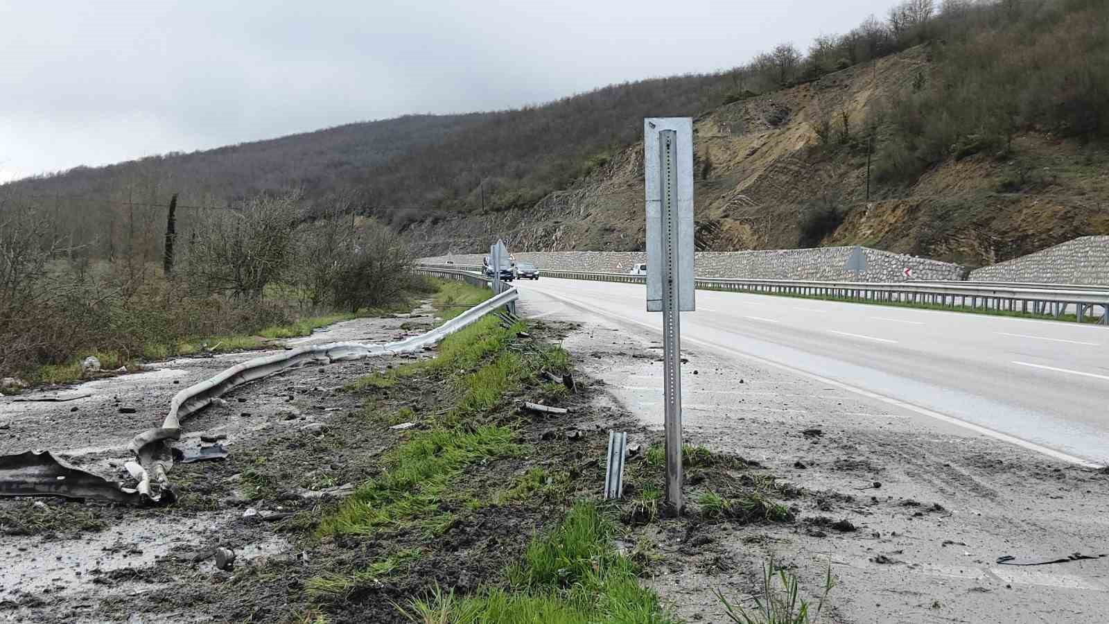 tir makasladi surucu yaralandi 6 GrjQYCAq