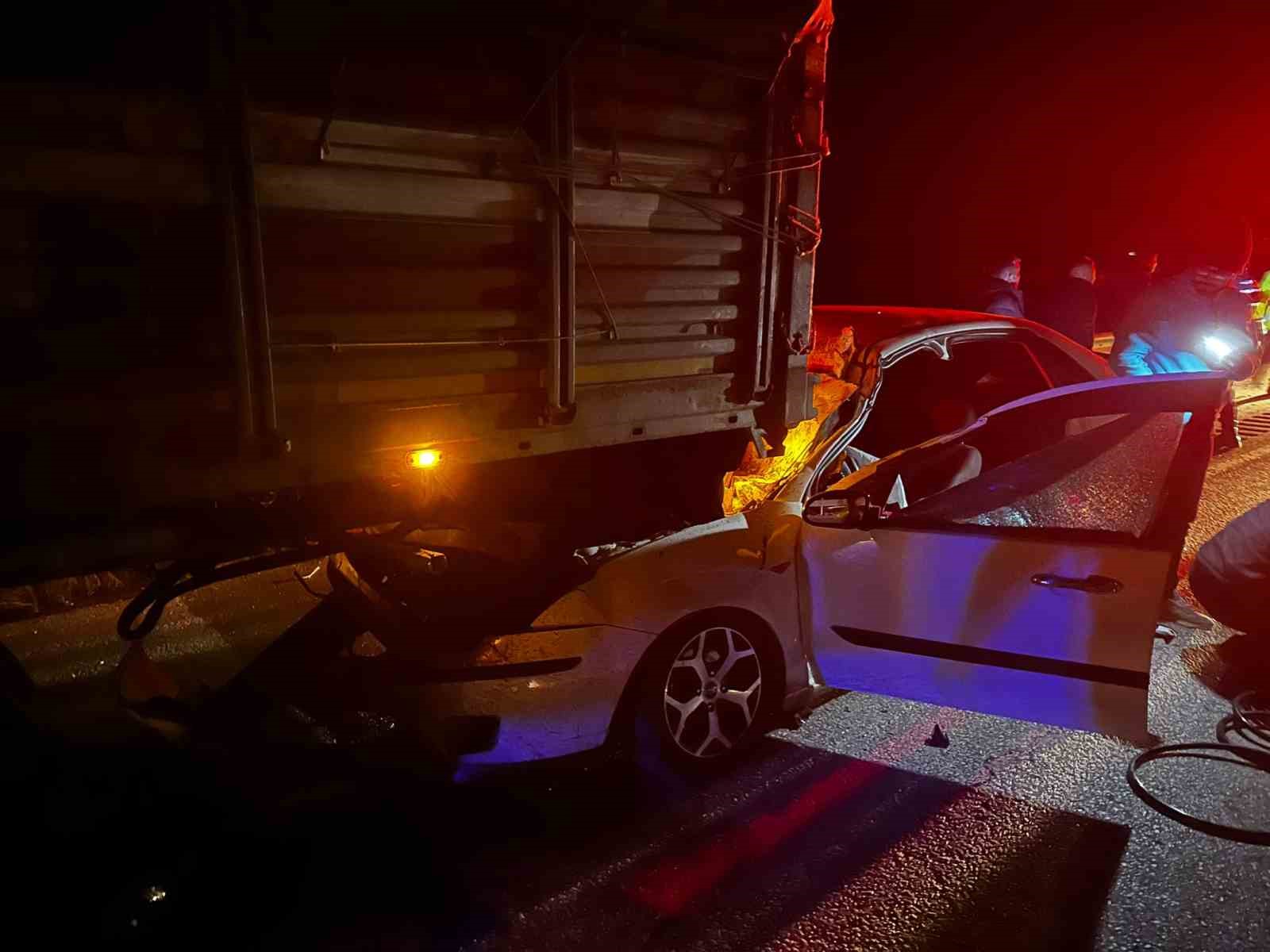 tira carpan otomobil hurdaya dondu 1 olu 2 sdLaFV6U