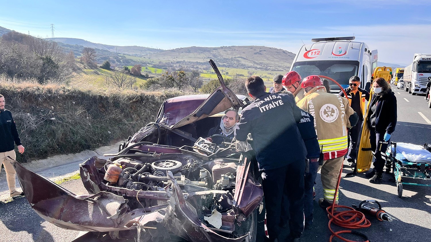 tira carpan otomobil hurdaya dondu surucu sans eseri kurtuldu 1 a9HyBjfB