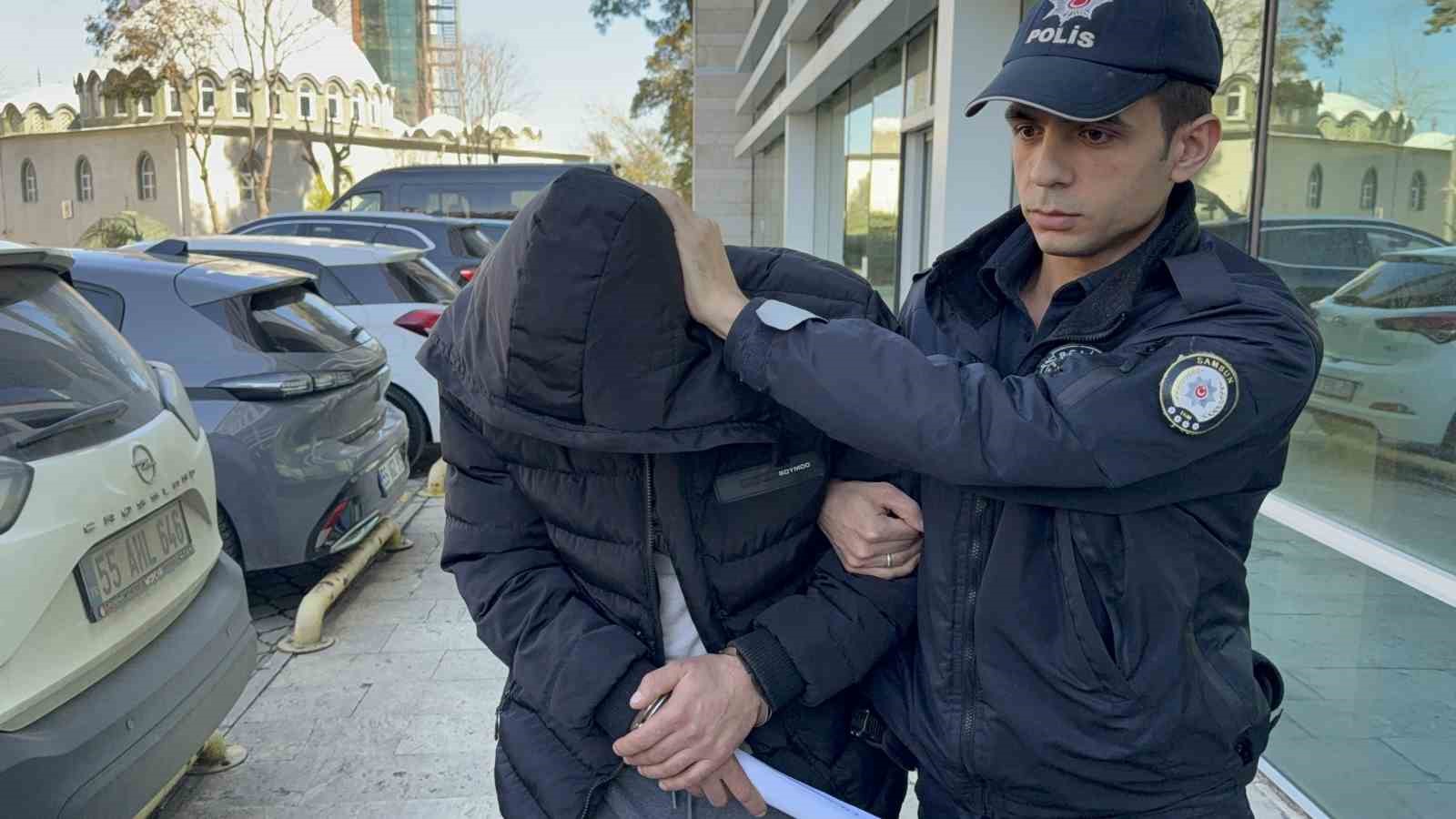 Tırda 14 yaşındaki kıza cinsel taciz iddiası: Zanlı kendi kızı dünyaya geldiği gün tutuklandı 6 tirda 14 yasindaki kiza cinsel taciz iddiasi zanli kendi kizi dunyaya geldigi gun tutuklandi
