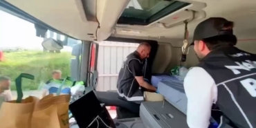 tirda-yatagin-altindan-12-milyon-600-bin-tllik-uyusturucu-cikti-Y5mTtrDJ.jpg