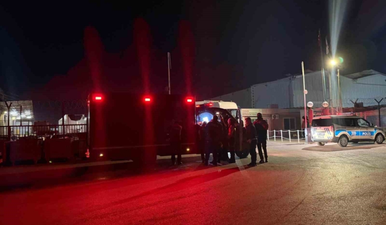 tirdan-sizan-kimyasal-maddeden-etkilenen-5-kisi-hastanelik-oldu-bsX2BSRS.jpg
