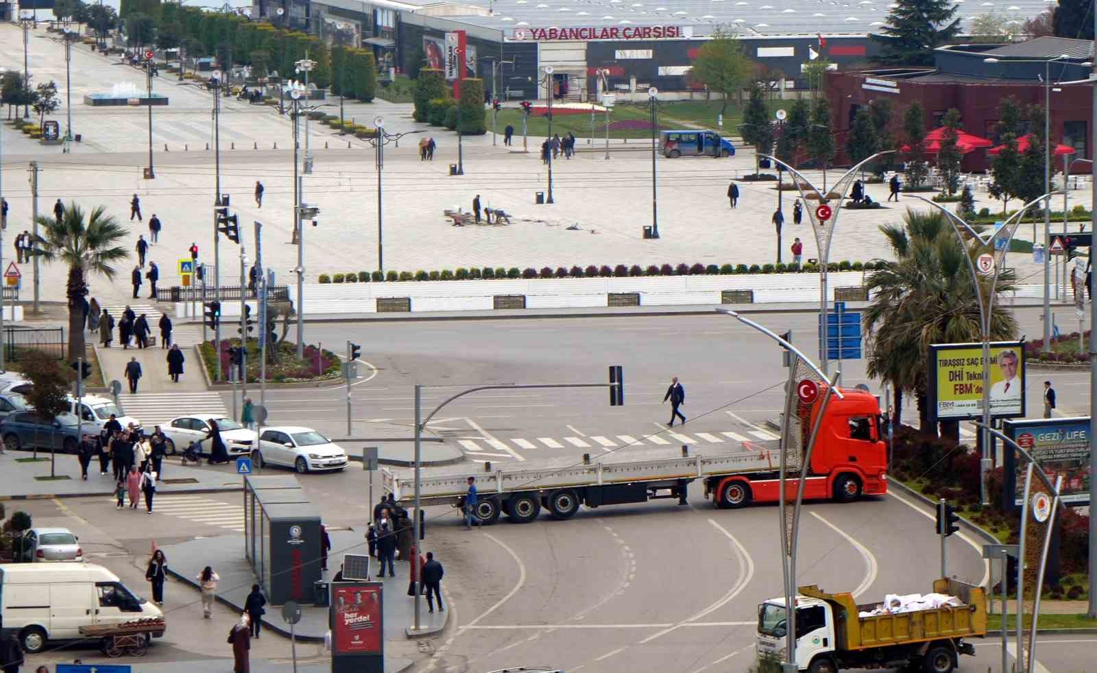 tirdan trafigi tehlikeye dusuren hareket 1 Eu3ruUGP