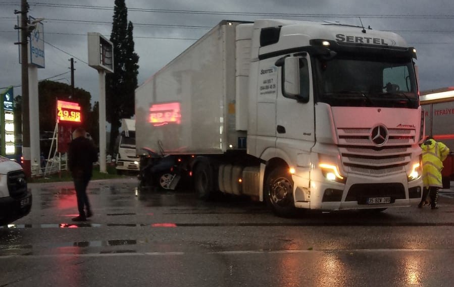 tirin altinda kalan otomobildeki kari koca hayatini kaybetti 2 izNqOBz2