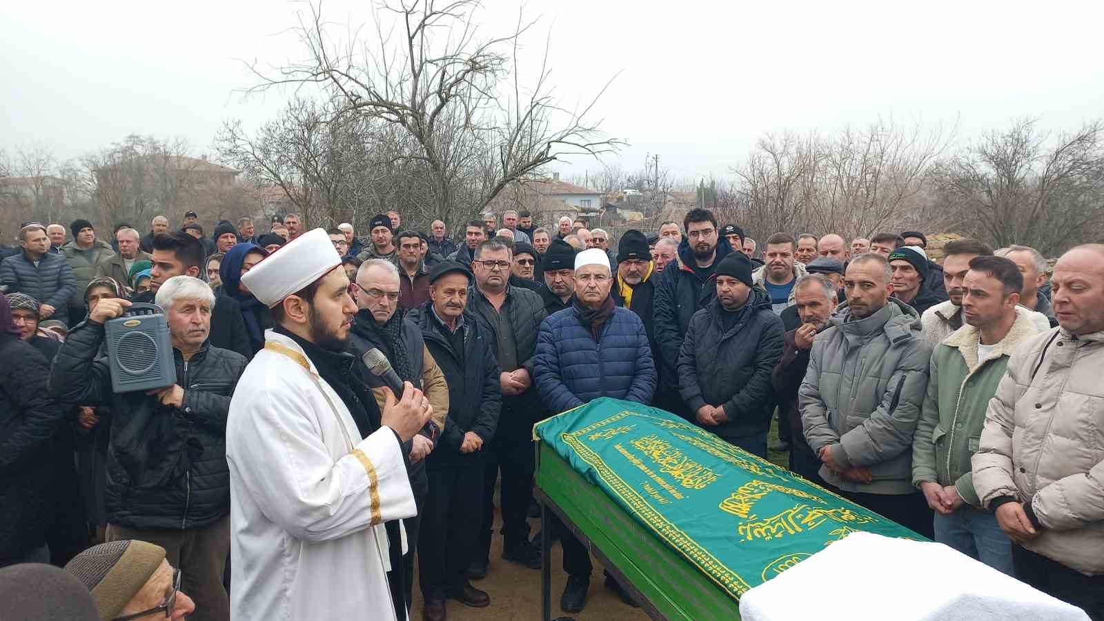 tirin bicerek hayattan kopardigi surucu son yolculuguna ugurlandi 1 Wk5ycird