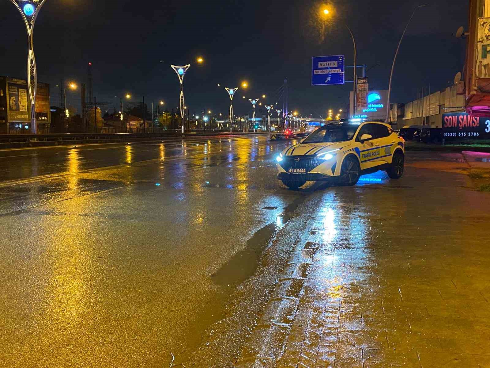 Tırın çarptığı iddia edilen yaya hayatını kaybetti, sürücü suçlamayı kabul etmedi 4 tirin carptigi iddia edilen yaya hayatini kaybetti surucu suclamayi kabul etmedi 0 XAv4OpuA