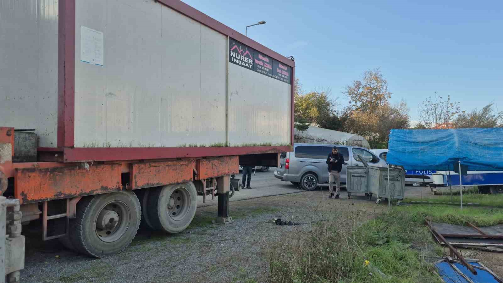 tirin dorsesindeki konteynerden dusen isci agir yaralandi 3 tnFeRbBB