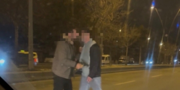 tirin-onune-atladi-trafigi-kilitledi-r7yPPI8d.jpg