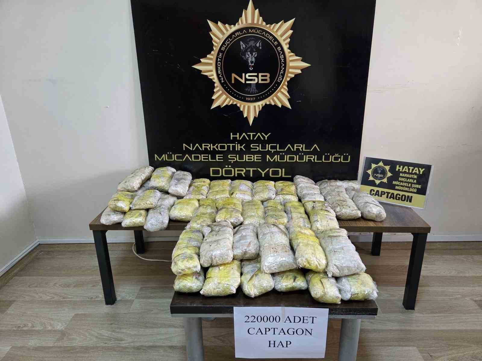 tirin tabanina binlerce uyusturucu hap sakladilar 3 S3qvBNBY