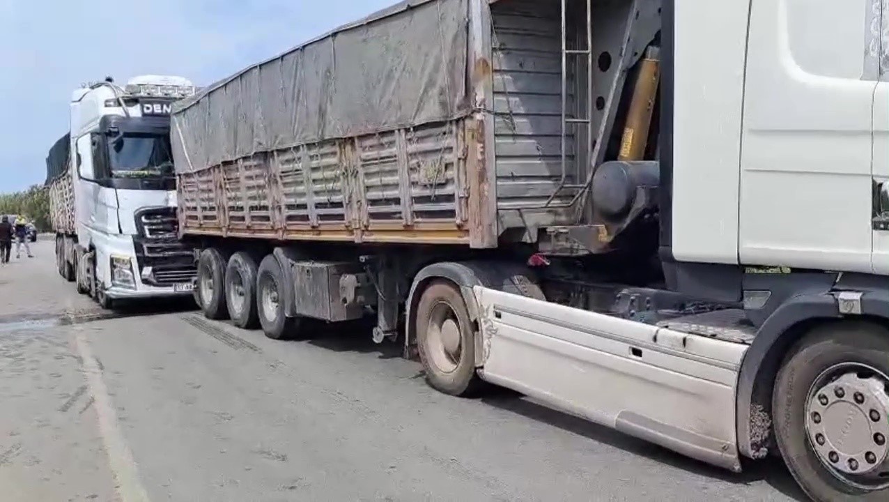 tirlar carpisti facianin esiginden donuldu 2 lfMFe8wj