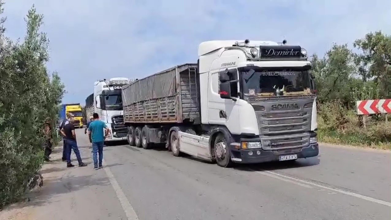 tirlar carpisti facianin esiginden donuldu 3 wsmEbevl