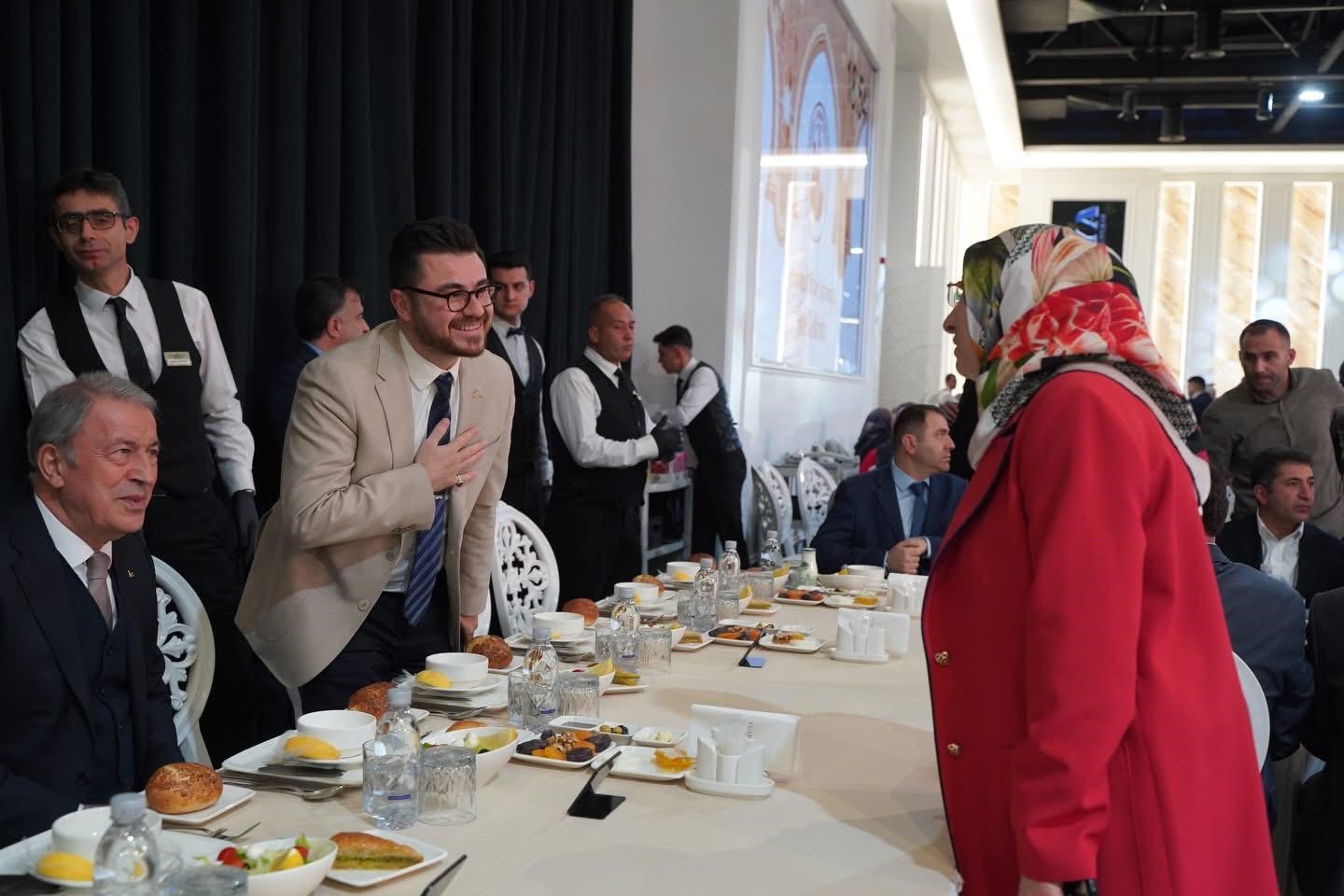 TMMB Milli Savunma Komisyonu Başkanı Akar: "Büyük ve güçlü Türkiye’yi inşa ve ihya etmek için çalışmalarımızı sürdüreceğiz" 5 tmmb milli savunma komisyonu baskani akar buyuk ve guclu turkiyeyi insa ve ihya etmek v2G2rOLF