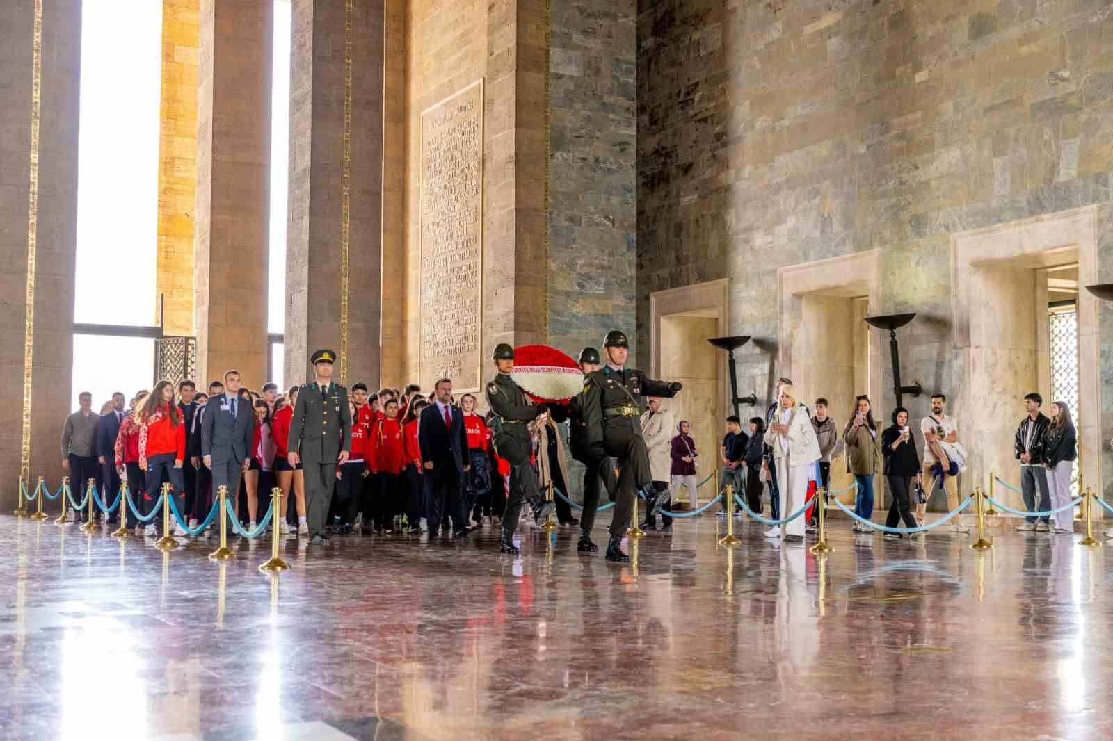 tmok baskani veli ozan cakirdan anitkabir ziyareti 6