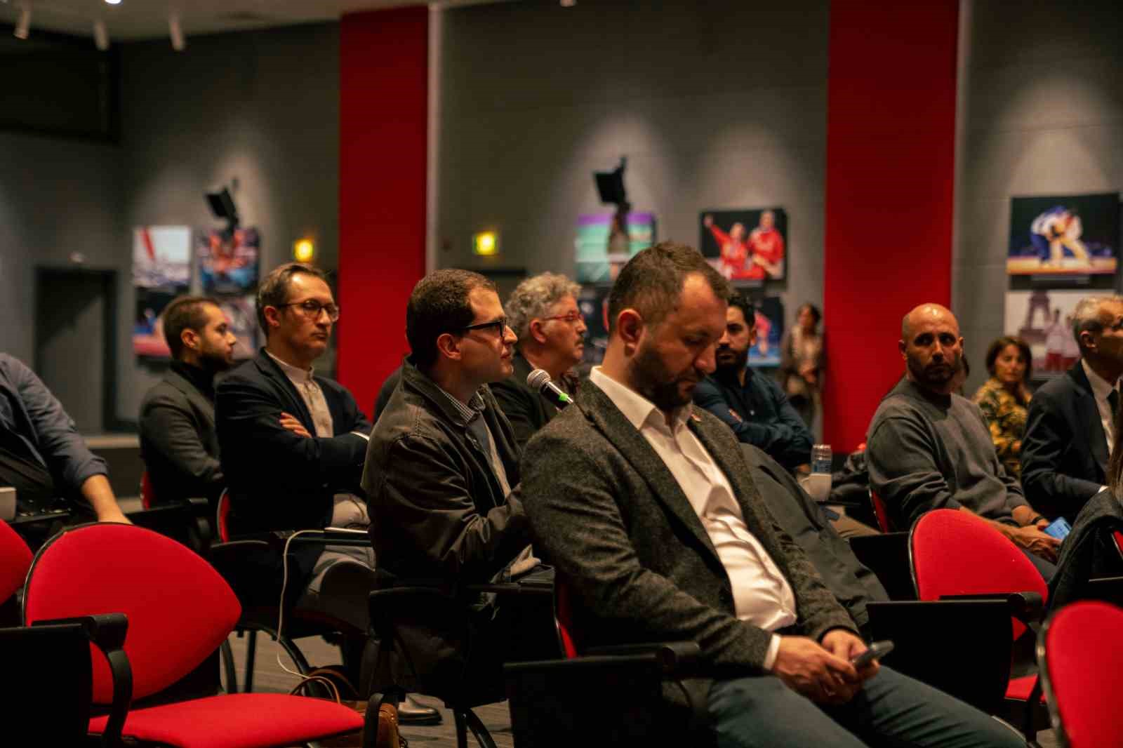 tmok kultur sanat ve spor komisyonu turkiyenin onde gelen sanat kuruluslariyla bir araya geldi bpTT2nR5