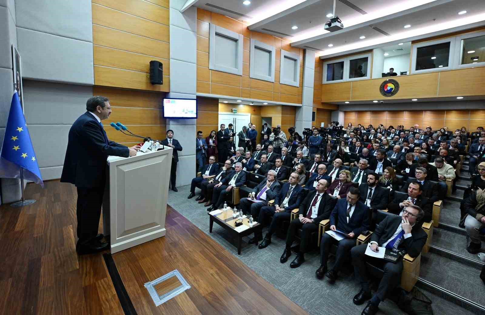 tobb baskani hisarciklioglu ab turkiye is diyalogu 2 projesi 2027ye kadar devam edecek 1 JRvPOzqq