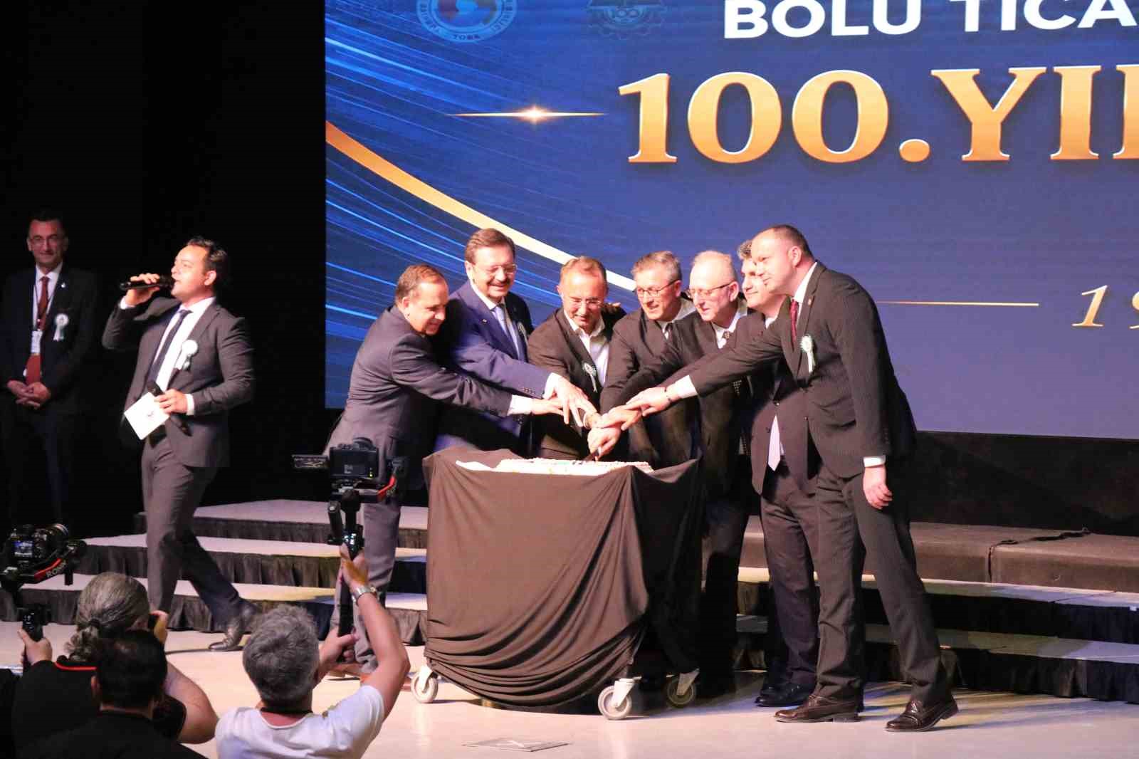 TOBB Başkanı Hisarcıklıoğlu: "Babanın oğula kefil olmadığı yerde biz kefil oluyoruz" 9 tobb baskani hisarciklioglu babanin ogula kefil olmadigi yerde biz kefil oluyoruz 5 UzGDlLDc