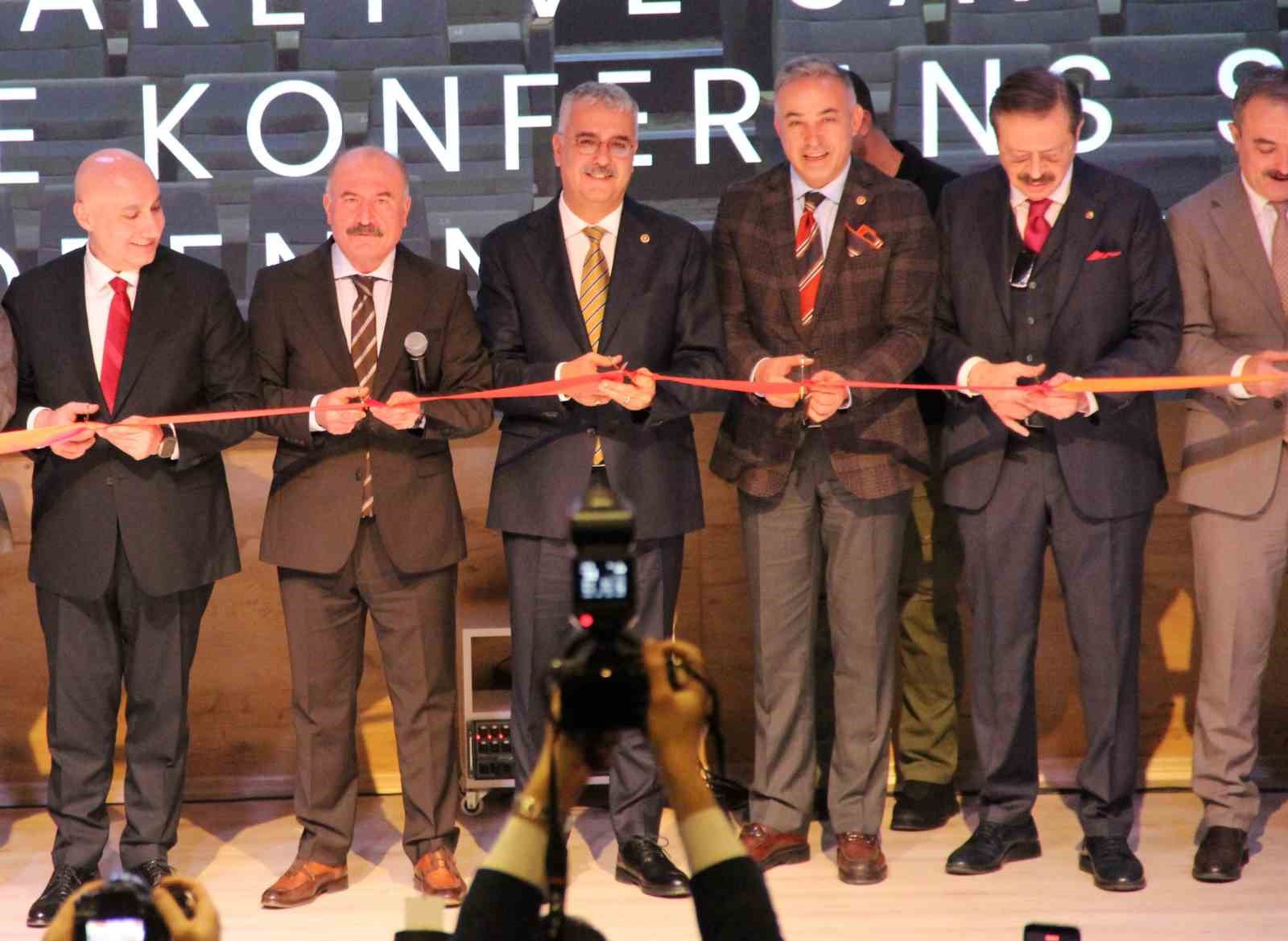 tobb baskani hisarciklioglu corumun ihracati son 10 senede 100 milyon dolardan 5 milyar dolarin UyBAhGLu