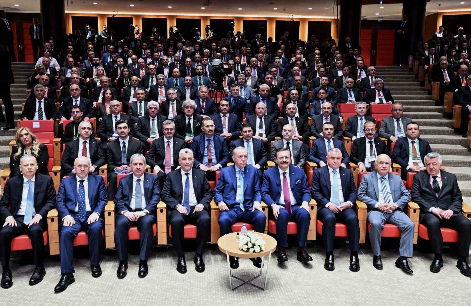 tobb baskani hisarciklioglu is dunyamizin en buyuk sikintisi finansmana erisim 0 iWqV7FTD