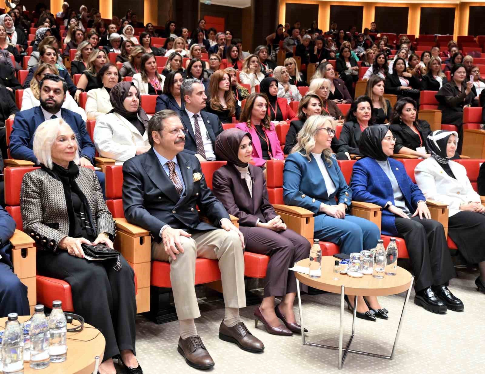 tobb baskani hisarciklioglu kadinlarin sosyal hayatta is hayatinda daha fazla ve aktif rol almasini 5pJU7eCm