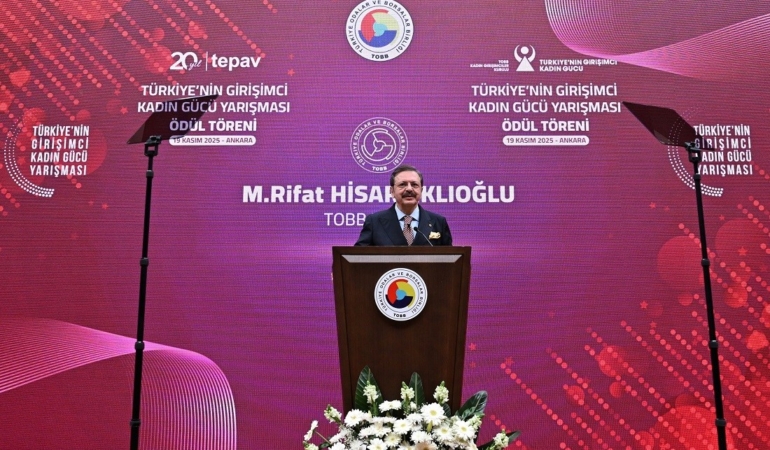 tobb-baskani-hisarciklioglu-kadinlarin-sosyal-hayatta-is-hayatinda-daha-fazla-ve-aktif-rol-almasini-MvZ3uusp.jpg