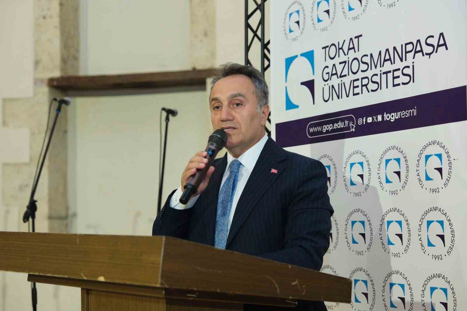 togu tazelenme universitesinde 60 yas ustu ogrenciler kep atti 3 p36F6qD1