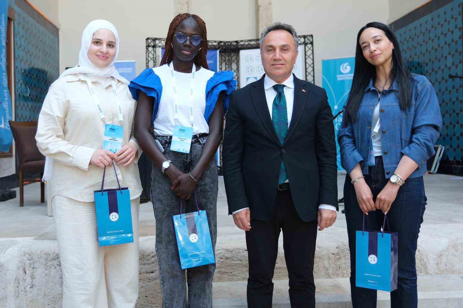 togude yunus emre enstitusu yaz okulu programi basladi 1 ZnZbPwFW