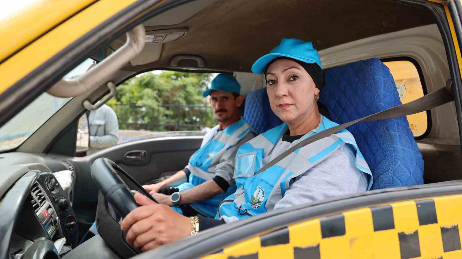 Tokat Belediyesi’nde çöp taksi direksiyonuna kadın eli değdi 6 tokat belediyesinde cop taksi direksiyonuna kadin eli degdi 2 1cpiYQOL