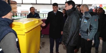 tokat-belediyesinden-cop-tenekeleri-icin-sira-disi-test-r2s6ugnY.jpg