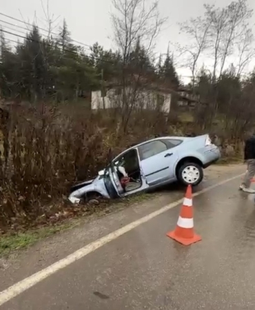 tokatin-niksar-ilcesinde-trafik-kazasi-3-yarali-HZDhhnyq.jpg