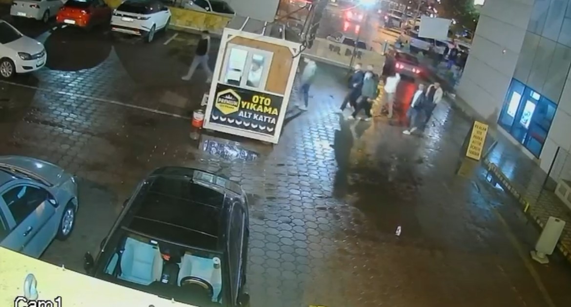 tokatta 1 kisinin oldugu yan baktin kavgasiyla ilgili 3 tutuklama 0