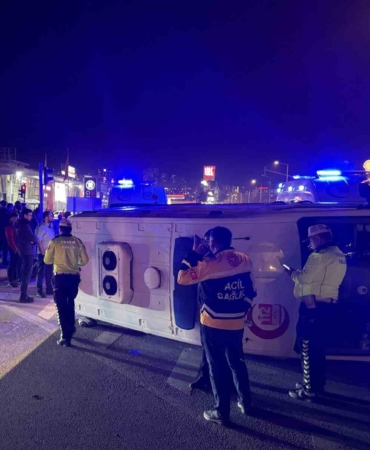 tokatta-ambulans-ile-cip-carpisti-3-yarali-N6HWHYHn.jpg