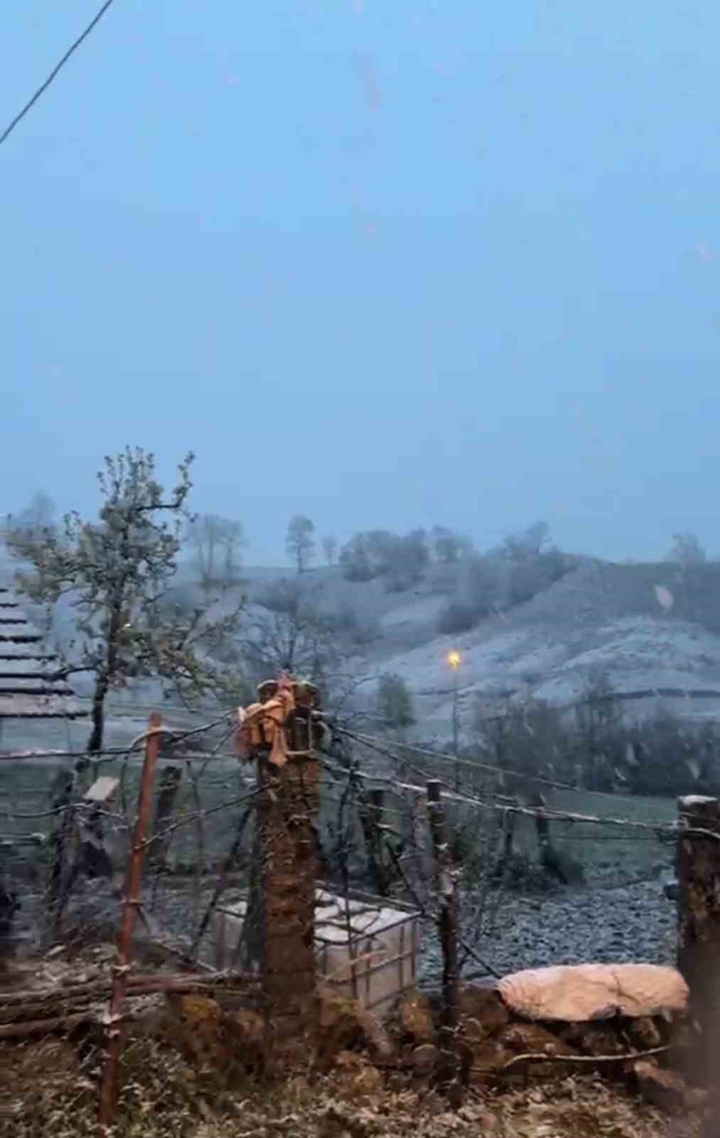 tokatta bahar mevsiminde kar surprizi 0 JQXaLEjN