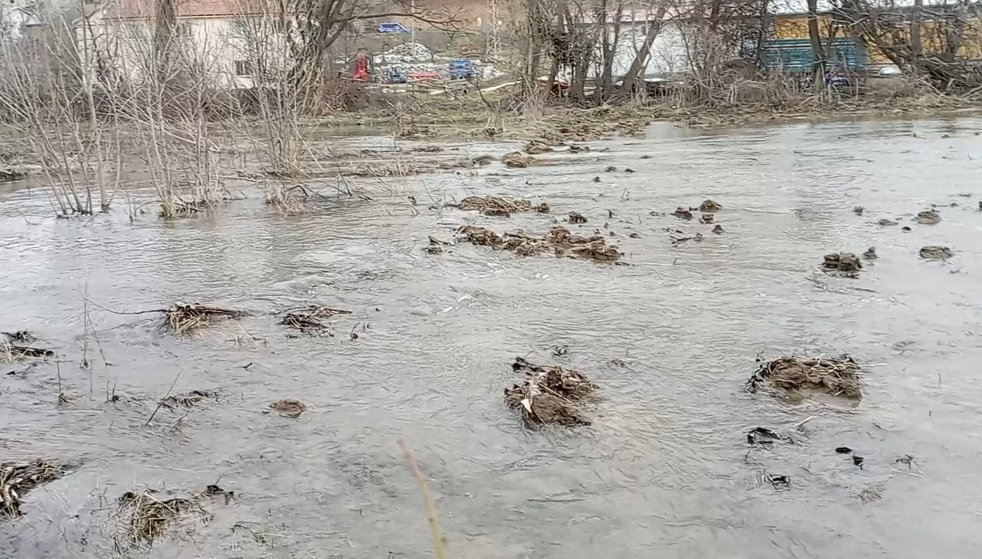 tokatta dereler tasti ekin tarlalari sular altinda kaldi 2 ddQKraTy